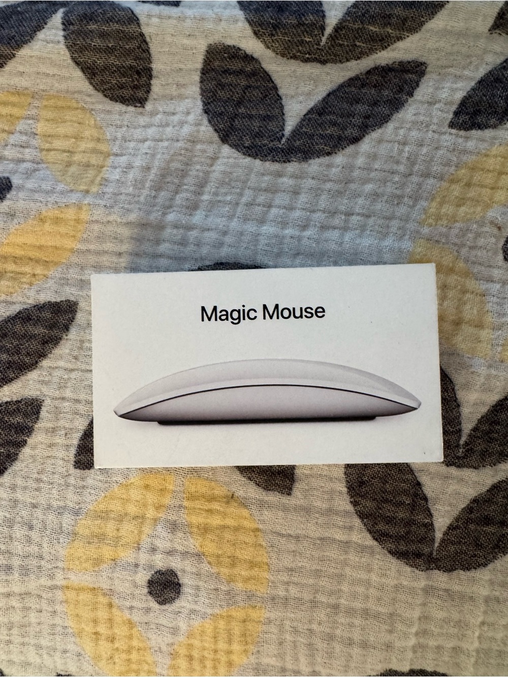 Apple Magic Mouse - White/Silver Wireless Bluetooth Mouse